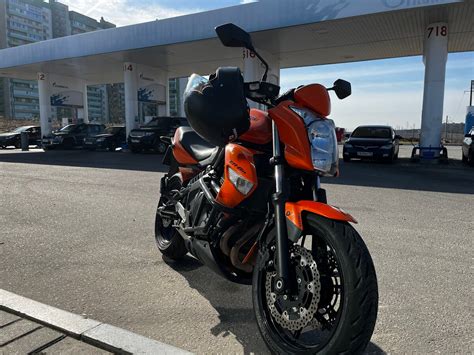 Купить б у Kawasaki ER 6N инжектор 6 передач в Москве оранжевый naked bike 2010 года на Авто ру