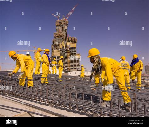 Burj khalifa construction workers hi-res stock photography and images - Alamy