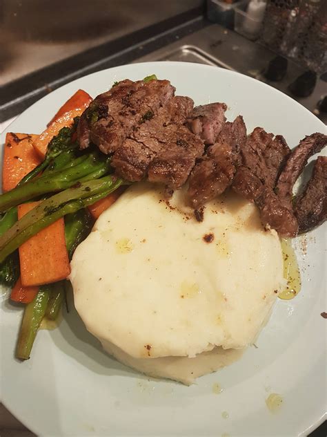 Rib Eye Steak With Mashed Potatoes Tenderstem And Carrots R Tonightsdinner