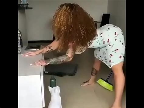 Maid Moriah Mills Shakes Soft Ass And Cleans XNXX