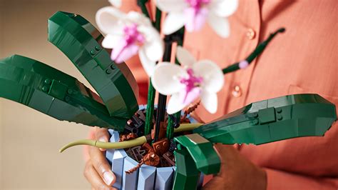 LEGO Orchid Plant Set 10311 Review Great Parts Techniques