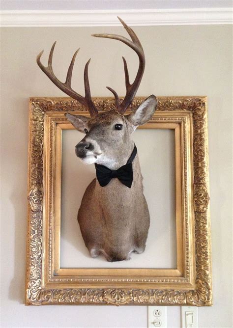 10 Deer Mount Decorating Ideas HOMYRACKS