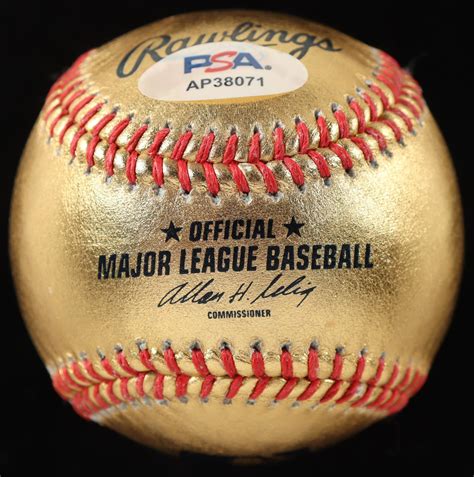 Nolan Ryan Signed Gold Oml Baseball With Display Case Psa Pristine