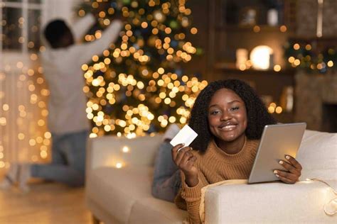 9 Ways To Stay Safe While Shopping Online These Holidays