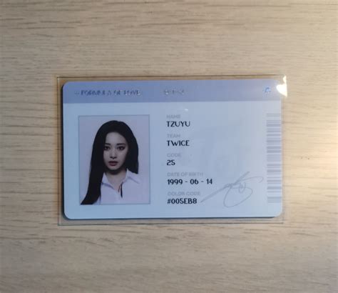 Wts Twice Tzuyu Fol Formula Of Love Id Card Hobbies Toys