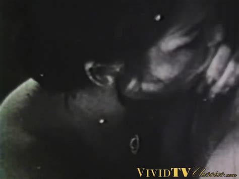 MILF Pornstar Fucked And Orally Pleasured In Vintage Porn