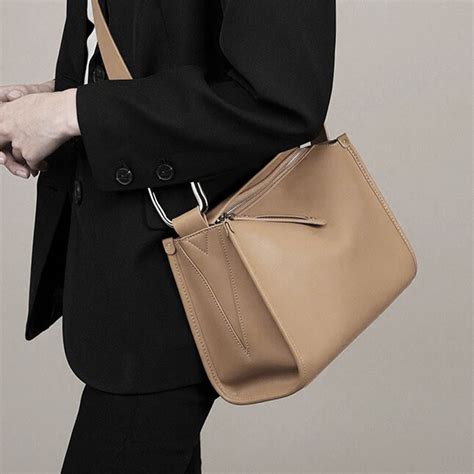 CBS 12ND NUDE KIRA SHOULDER AND CROSSBODY BAG When Classy Meets Classic