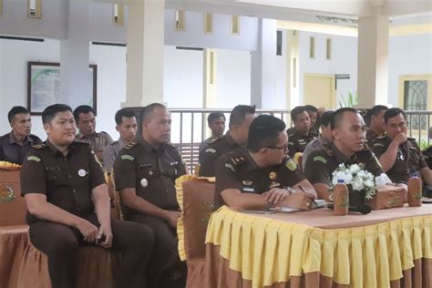 Kajari Kaur Melaksanakan Kegiatan Rutin Rapat Bulanan Dengan Seluruh