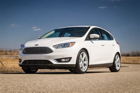 Used 2018 Ford Focus Se Hatchback Review And Ratings Edmunds