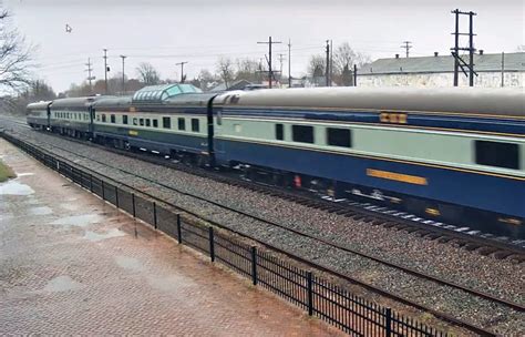 Csx Executive Train Passes Through North East