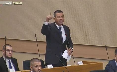 Vukanović Izbačen Sa Sjednice Nsrs A Ovo Je Mafijaški Posao