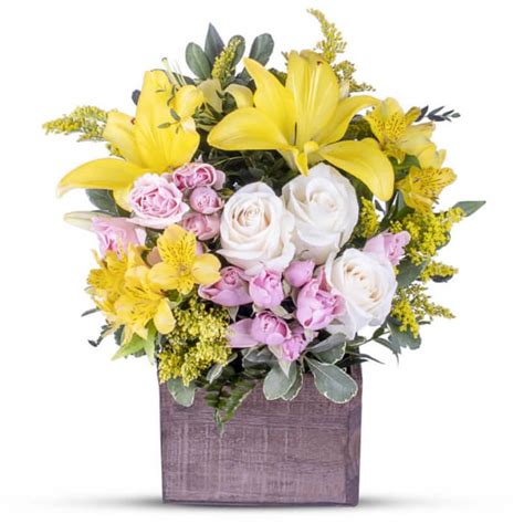 Yellow Lily & Rose Arrangement Flower Delivery Newark DE - Kirk's ...