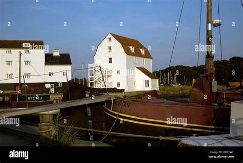 Tide Mill, Woodbridge, Suffolk, England Stock Photo - Alamy