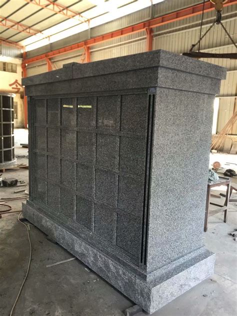 48 Niches Double Sided Granite Columbaria With Decorative Flutes