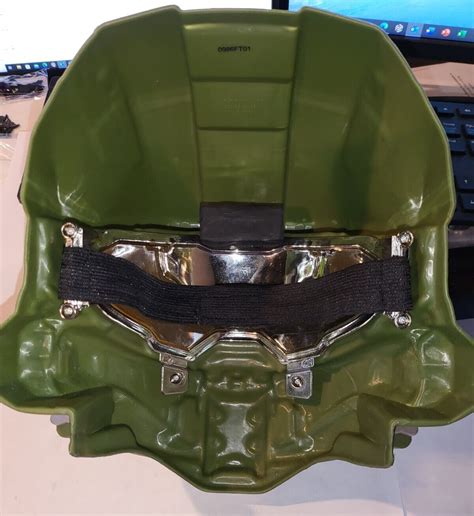 HALO MASTER CHIEF REPLICA HELMET - CHILDS MASK - Gem