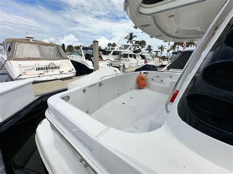 Journey Yacht For Sale Carver Yachts Dania Beach Fl Denison