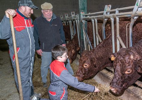 Manom Agriculture La Famille Herfeld Agriculteurs De P Re En Fils