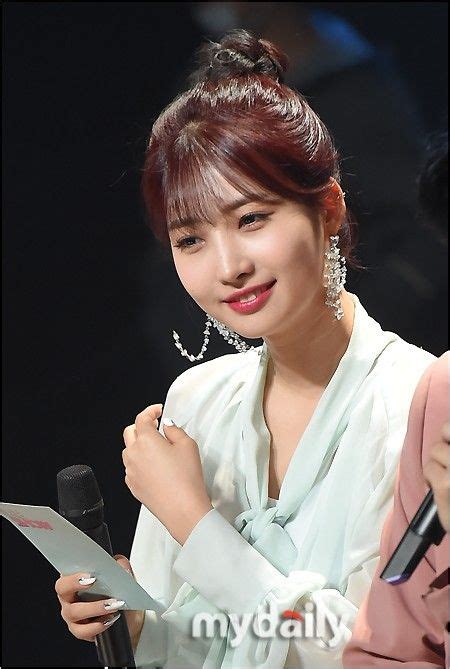 Pin By Gay Nerd Iii On Everglow Fandoms