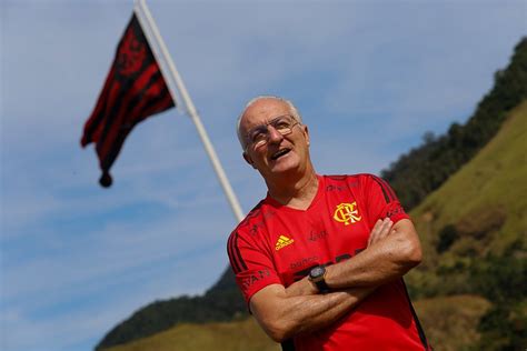 Dorival Comanda Primeiro Treino No Flamengo Santos E Arrascaeta