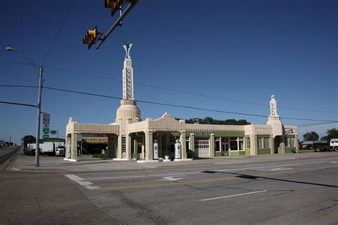 Route 66 - Shamrock Texas Photograph by Frank Romeo