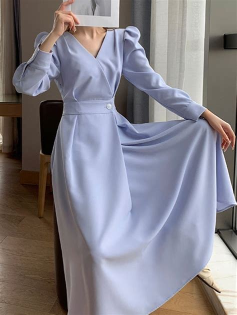 Timeless Style Classy Midi Dress Outfits For A Polished Look In 2024 Elegant Dresses Classy