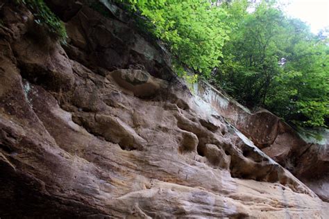 How To Visit Nebraska S Indian Cave State Park Enter The Caves