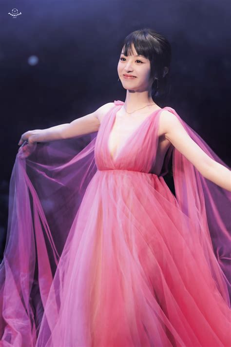 M N Ua S C I L P Hot Nh T M H I Gq I N Hi Vi B C L A V Quan Hi U Ng I Ch N V Th C