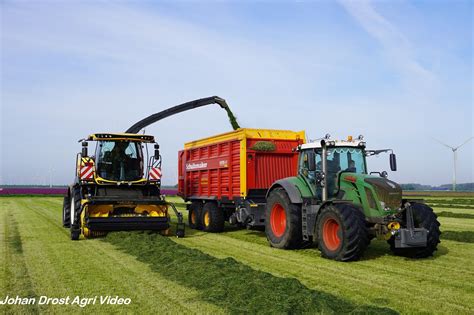 New Holland Gras Hakselen Met New Holland Fr Trekkerweb Nl