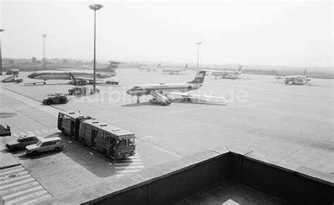 DDR Fotoarchiv Schönefeld Blick auf das Flugvorfeld am Flughafen