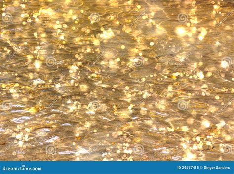 Shimmering Gold Water Bokeh Background Stock Illustration