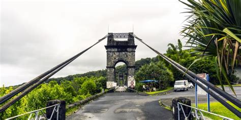 Pont Suspendu De La Rivi Re De L Est