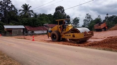 Trial Pemadatan Tanah Compactor Vibro Roller Sakai Sv520 Youtube