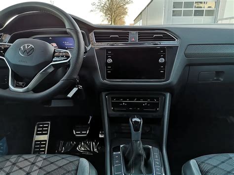 Vw Tiguan Tsi Dsg R Line Ahk Navi Cockpit Topservice Nals Gmbh