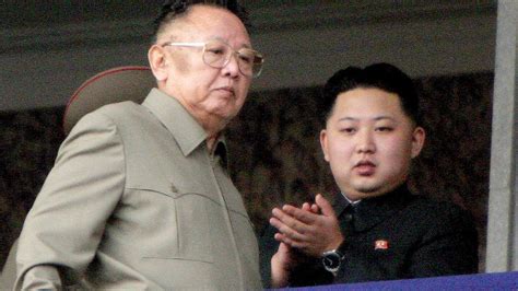 Nordkorea Kim Jong Il Zeigt Sich Bei Protziger Milit Rparade Welt