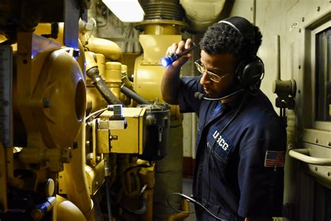 DVIDS - Images - USCGC Hamilton conducts routine watch standing while ...