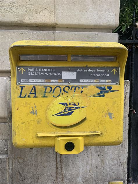 paris post box rpostcrossing