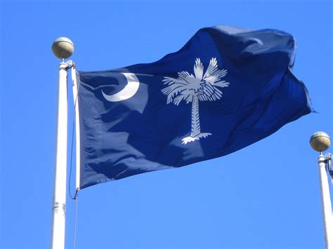 YAHOO! says South Carolina flag is country's best - Explore Beaufort SC