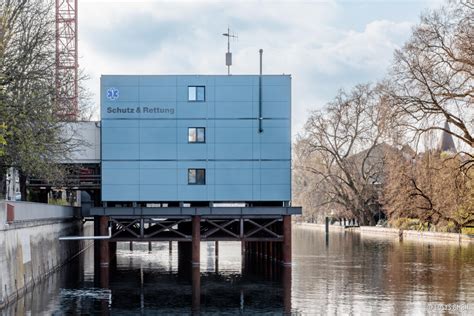 Das Provisorium über der Limmat Neumühlequai 40 8006 Zürich Unterstrass