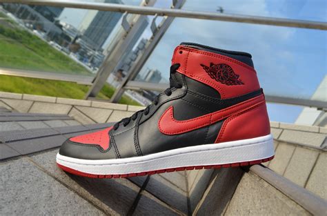 Air Jordan 1 Retro High Og Blackred Sole Collector