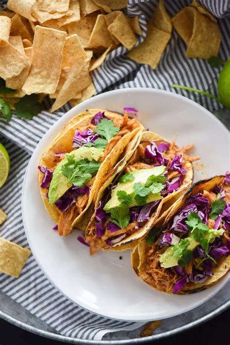 Slow Cooker Honey Chipotle Chicken Tacos