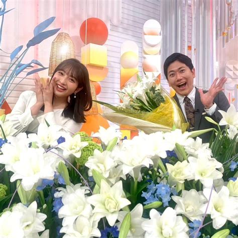 フジテレビ「めざましテレビ」さんのインスタグラム写真 フジテレビ「めざましテレビ」instagram 「まりのです😊 今日紹介したのはテッポウユリ 真っ白でゴージャスでした！ ユリを