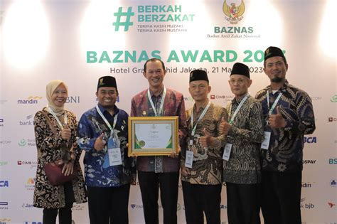 Harnojoyo Terima Penghargaan Baznas Award 2023 Wali Kota Pendukung