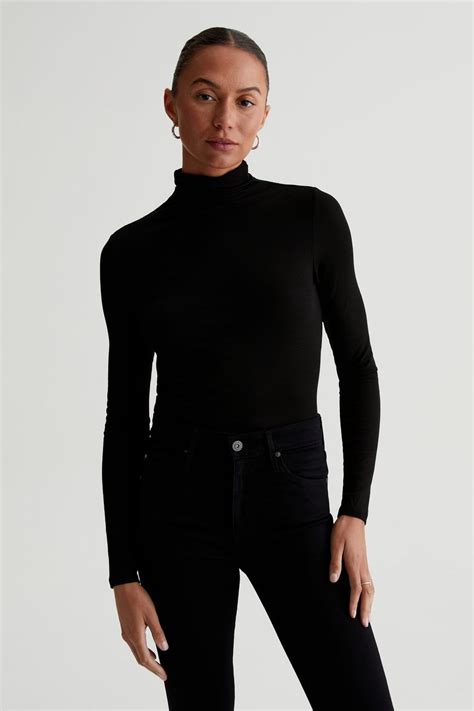 15 Best Black Turtlenecks For Women 2024