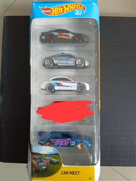 Hot Wheels Car Meet Pack Without Gasser Hobbies Toys Toys Games On Carousell