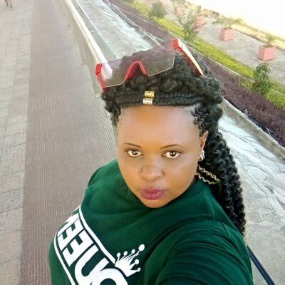 Queen Lynne Stripchat Webcam Model Profile Free Live Sex Show Cam4Joy