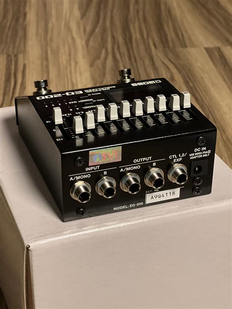 Boss EQ‐200 Graphic Equalizer Pedal – nafiriguitar.com