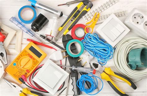 essential list    tools   electrician