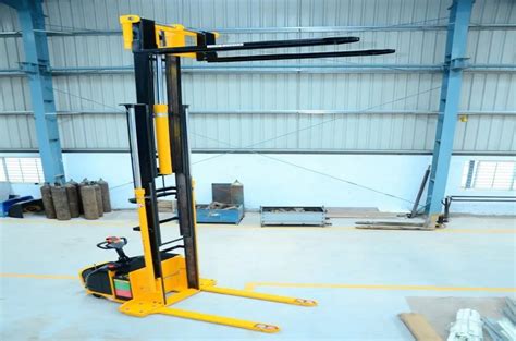 1500 Kgs 24 V Ac Fully Electric Stacker DC At Rs 450000 Piece In