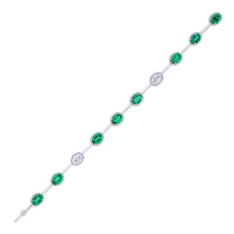 Important Emerald And Assher Cut Diamond Line Bracelet For Sale At