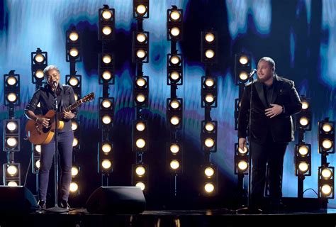 Tracy Chapman performs 'Fast Car' with Luke Combs at the 2024 Grammys ...